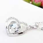 Halskette mit doppeltem Herzanhänger, verziert mit Swarovski-Kristallen, Kristall