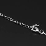 Halskette mit Würfelanhänger, verziert mit Swarovski-Kristallen, Pfirsich