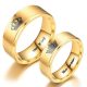 Herren-Ehering aus Edelstahl mit der Aufschrift „Her King“, goldfarben, Größe 9