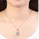 Halskette mit floralem Herzanhänger, verziert mit Swarovski-Kristallen, rosa