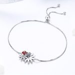 Silberne Halskette mit Gänseblümchen und Marienkäfer