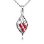 Halskette in Tropfenform mit einem tschechischen Kristallanhänger, rot