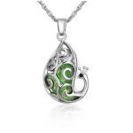 Halskette mit durchbrochenem, pfauenförmigem Anhänger, tschechischem Kristall, Peridot