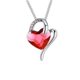   Halskette mit Herzanhänger, verziert mit elegantem Swarovski-Kristall, rot