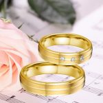 Herren-Ehering, mit graviertem Streifen, Edelstahl, goldfarben, Größe 9