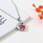Halskette mit Schwanenanhänger, verziert mit Swarovski-Kristallen, rosa