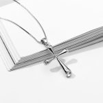 Halskette mit silbernem Kreuzanhänger, tschechischer Kristall, weiß