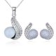 Set aus Perlenkette und Ohrringen, verziert mit Swarovski-Kristallen, blau