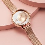 Modische Damenarmbanduhr mit Kristallen