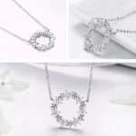 Silberne Halskette mit Blumenkranz-Anhänger