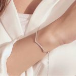 Ezüst karkötő, V alakú