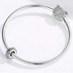  Silberner Perlenanhänger mit Federmuster