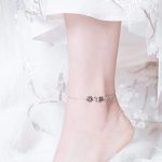  Silbernes Fußkettchen mit Rädern