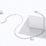 Silbernes Fußkettchen mit Stern