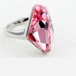 Rautenförmiger Ring, Hellrosa, verziert mit Swarovski-Kristallen, 8