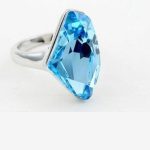  Rautenförmiger Ring, Aquamarin, verziert mit Swarovski-Kristall, 7,25