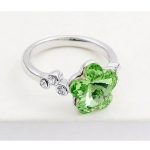  Blumenförmiger Ring, Peridotgrün, verziert mit Swarovski-Kristallen, 6,5