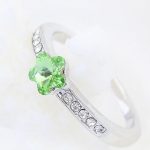  Blumenförmiger Ring, Peridotgrün, verziert mit Swarovski-Kristallen, 5,5