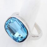  Ovaler Ring, Aquamarin, verziert mit Swarovski-Kristall