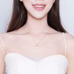 Ezüst nyaklánc csillagos medállal, aranyszínű