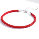 Silbernes Armband mit dünnem Seil, rot