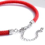 Silbernes Armband mit dünnem Seil, rot