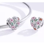 Silberanhänger mit durchbohrtem Herz, mehrfarbig