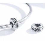 Silberanhänger, Perle mit Schlangenmuster