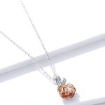 Silberne Halskette mit Rosenanhänger, Roségold