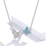 Silberne Halskette mit zwei Schmetterlingen