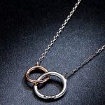 Silberne Halskette, doppelter Ehering mit Anhänger