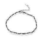 Ezüst karkötő zsinórral, fekete