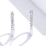 Silberohrringe, gedreht