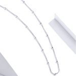 Silberne Halskette mit Kugeln