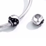 Ezüst charm, jin-jang