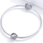 Silberner Perlenanhänger mit Herzen