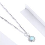 Silberne Halskette mit Sonnenanhänger