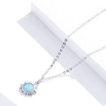 Silberne Halskette mit Sonnenanhänger