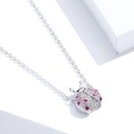 Silberne Halskette mit Marienkäfer-Anhänger