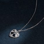 Silberne Halskette mit Lebensbaum-Anhänger