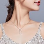 Silberne Halskette mit Eisbär