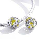 Silberanhänger mit Perlenblättern