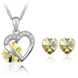    Herz-Schmuckset, gelblich-weiß, verziert mit Swarovski-Kristallen