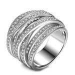  Silberfarbener Ring mit Zirkoniasteinen, 8