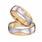 Férfi karikagyűrű nemesacélból, aranybevonattal, 12-es méret