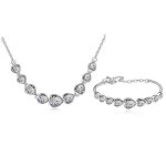  Herzförmiges Schmuckset, Kristall, verziert mit Swarovski-Kristallen