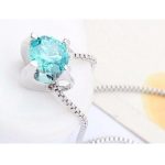 Schmuckset, verziert mit Swarovski-Kristallen, grün