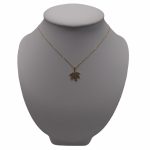 Halskette aus 14-karätigem Gold, verziert mit Kristallen, mit Ahornblattmuster