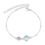 Ezüst karkötő rózsával