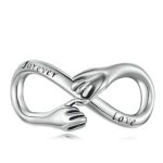 Ezüstcharm, végtelen ölelés